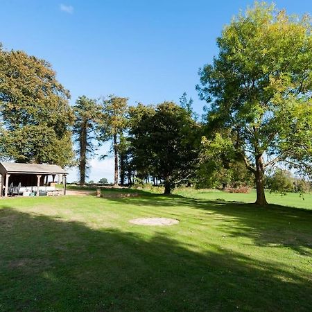 Firs Sleeps 15 Stunning Country House With Hot Tub Sudbourne エクステリア 写真