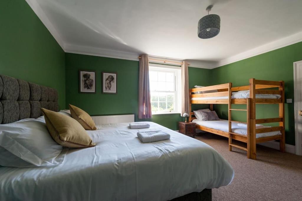 Firs Sleeps 15 Stunning Country House With Hot Tub Sudbourne エクステリア 写真