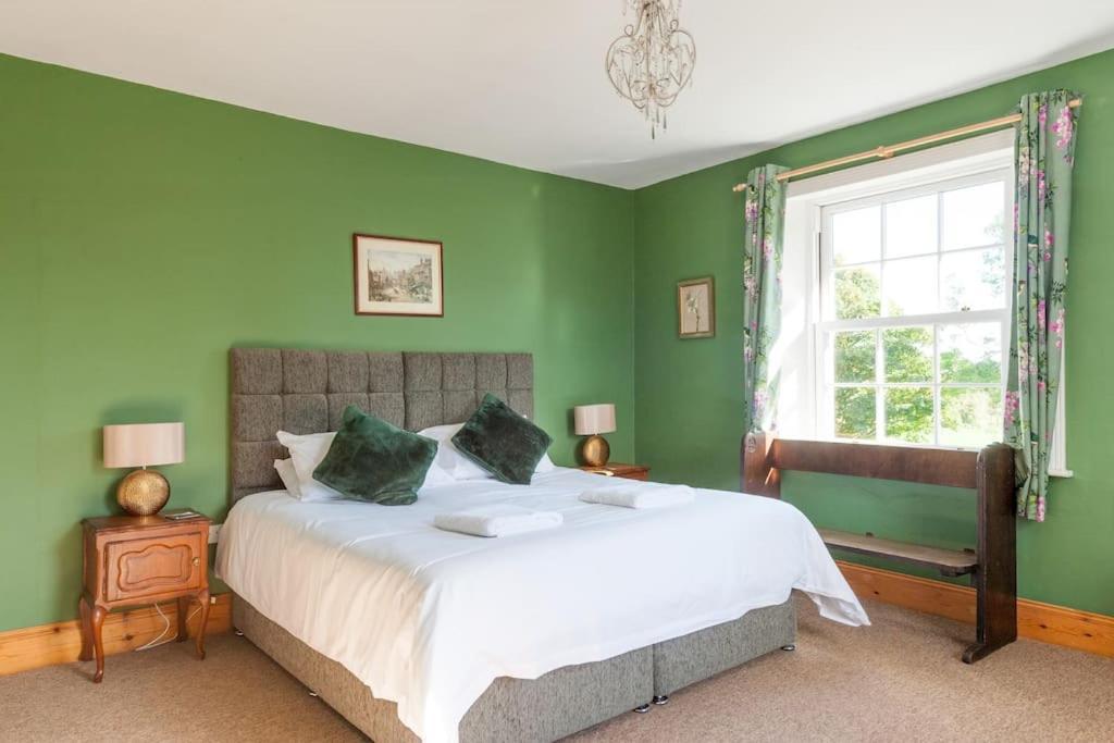 Firs Sleeps 15 Stunning Country House With Hot Tub Sudbourne エクステリア 写真