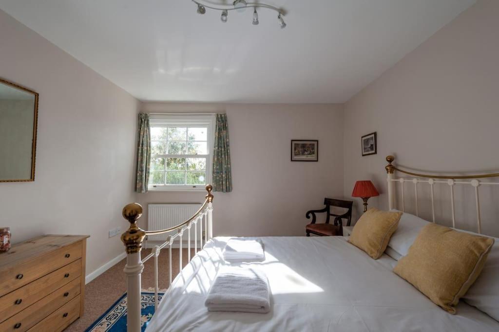 Firs Sleeps 15 Stunning Country House With Hot Tub Sudbourne エクステリア 写真