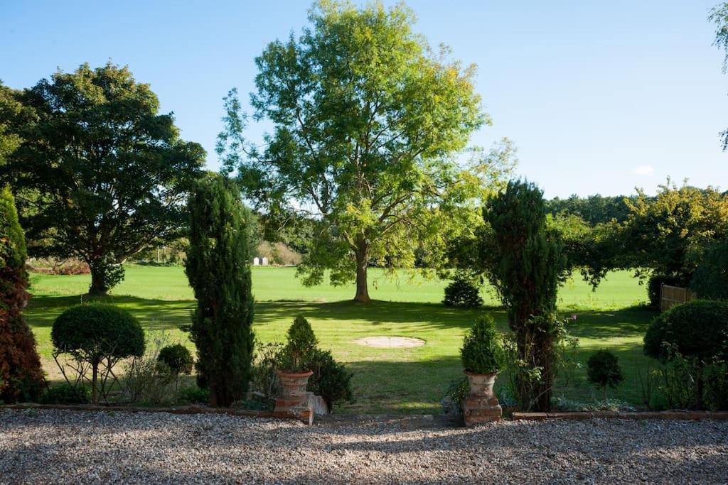 Firs Sleeps 15 Stunning Country House With Hot Tub Sudbourne エクステリア 写真
