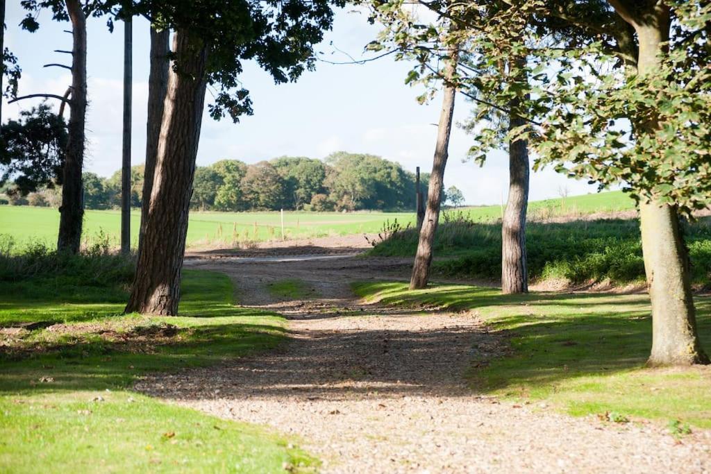 Firs Sleeps 15 Stunning Country House With Hot Tub Sudbourne エクステリア 写真