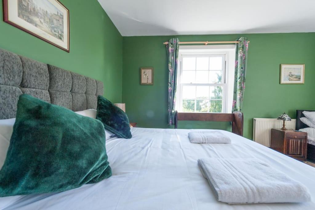Firs Sleeps 15 Stunning Country House With Hot Tub Sudbourne エクステリア 写真